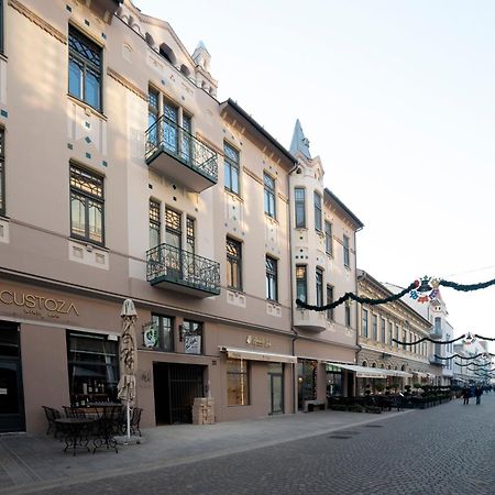 Aesthetic Pleasure - Central Downtown Apartments Oradea Dış mekan fotoğraf